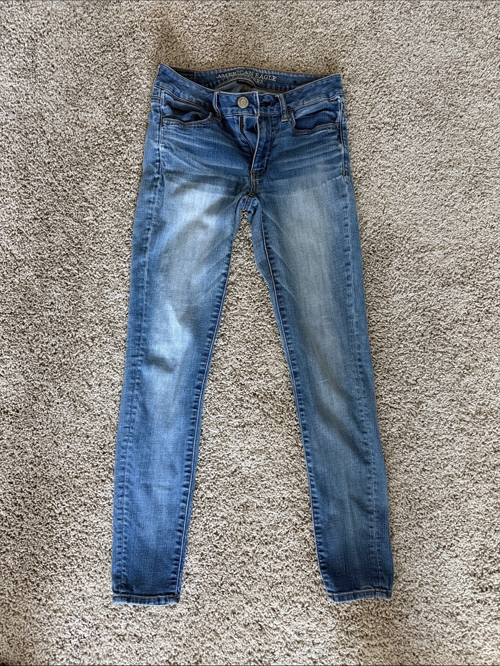 American Eagle Outfitters Light-Med Blue Skinny Jeans